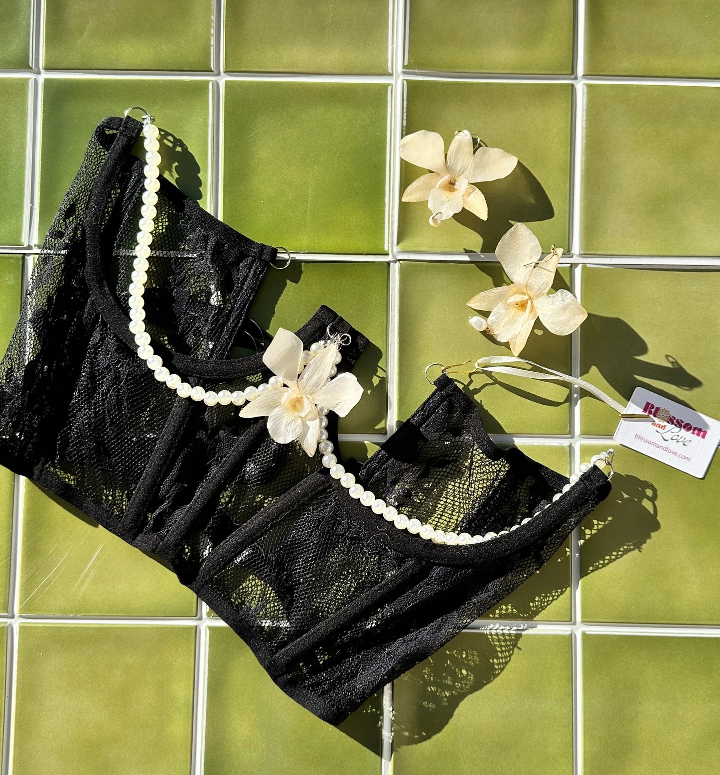 Short White Dendrobium Orchid Dangles