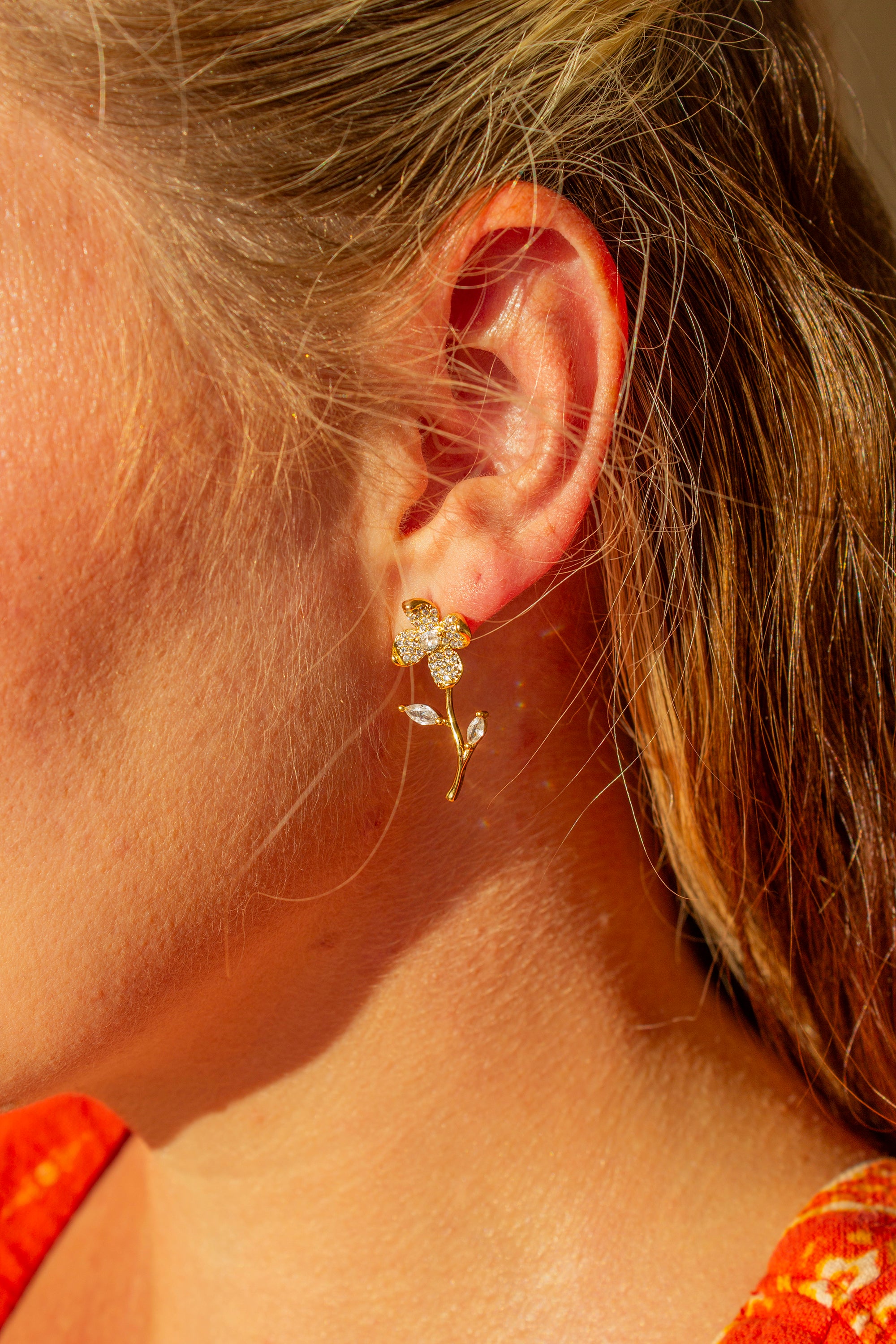Tiny Gold Studded Flower Earrings