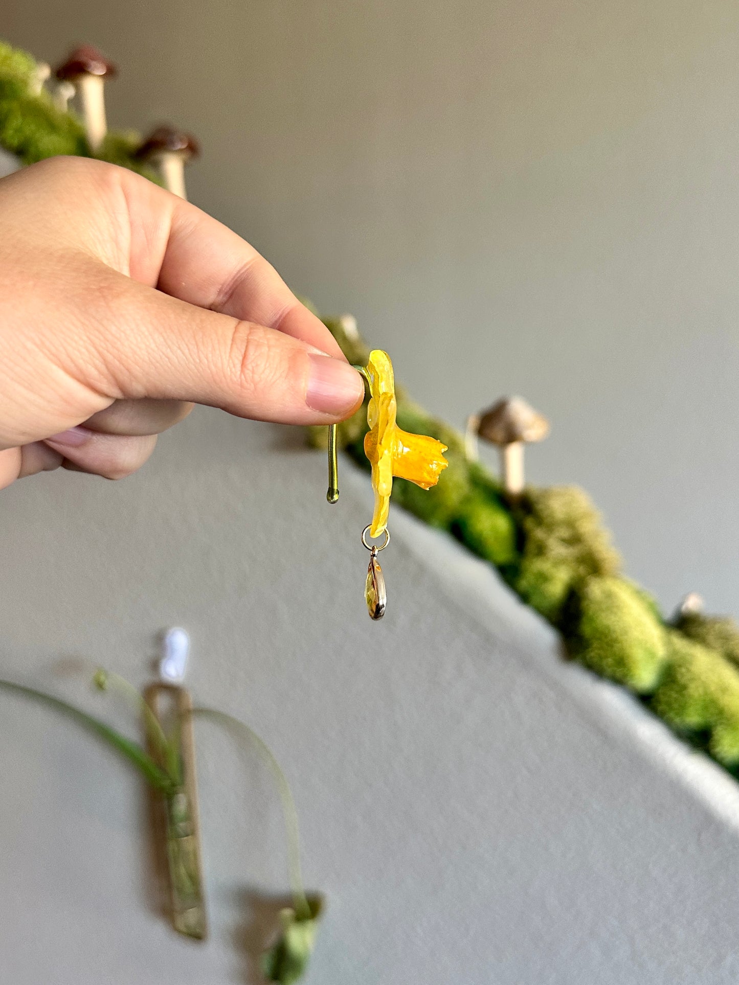 Daffodil Braid Charm