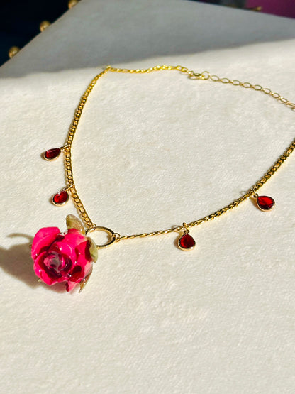 Red Rose Choker