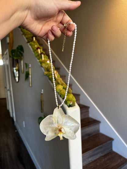 White Orchid Pearl Necklace