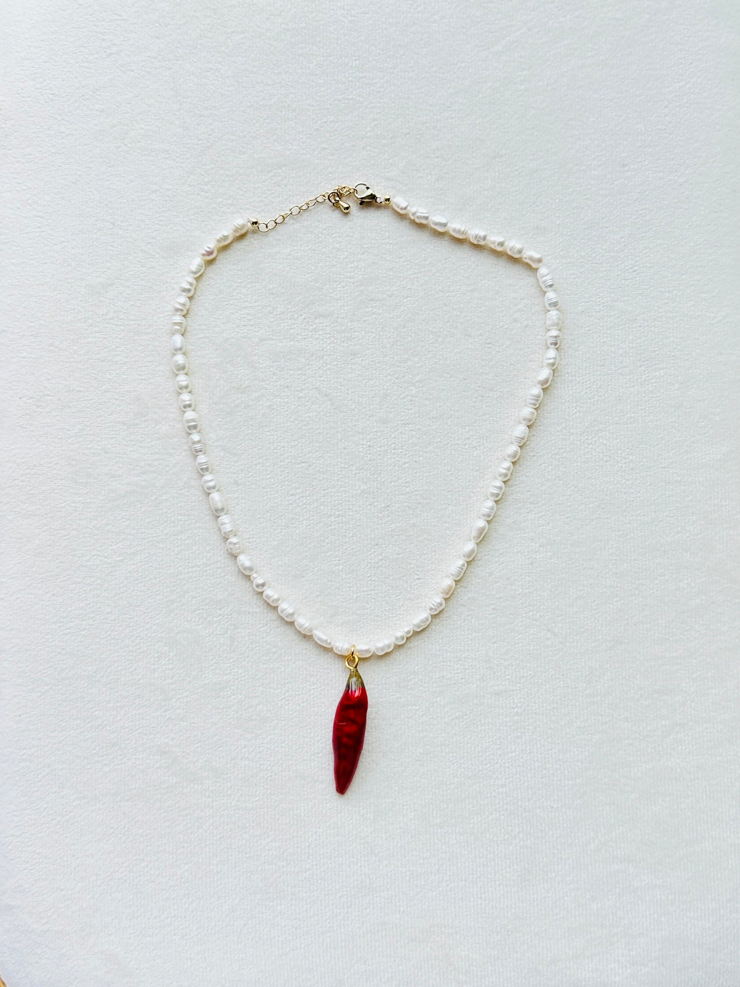 Chili Pearl Choker