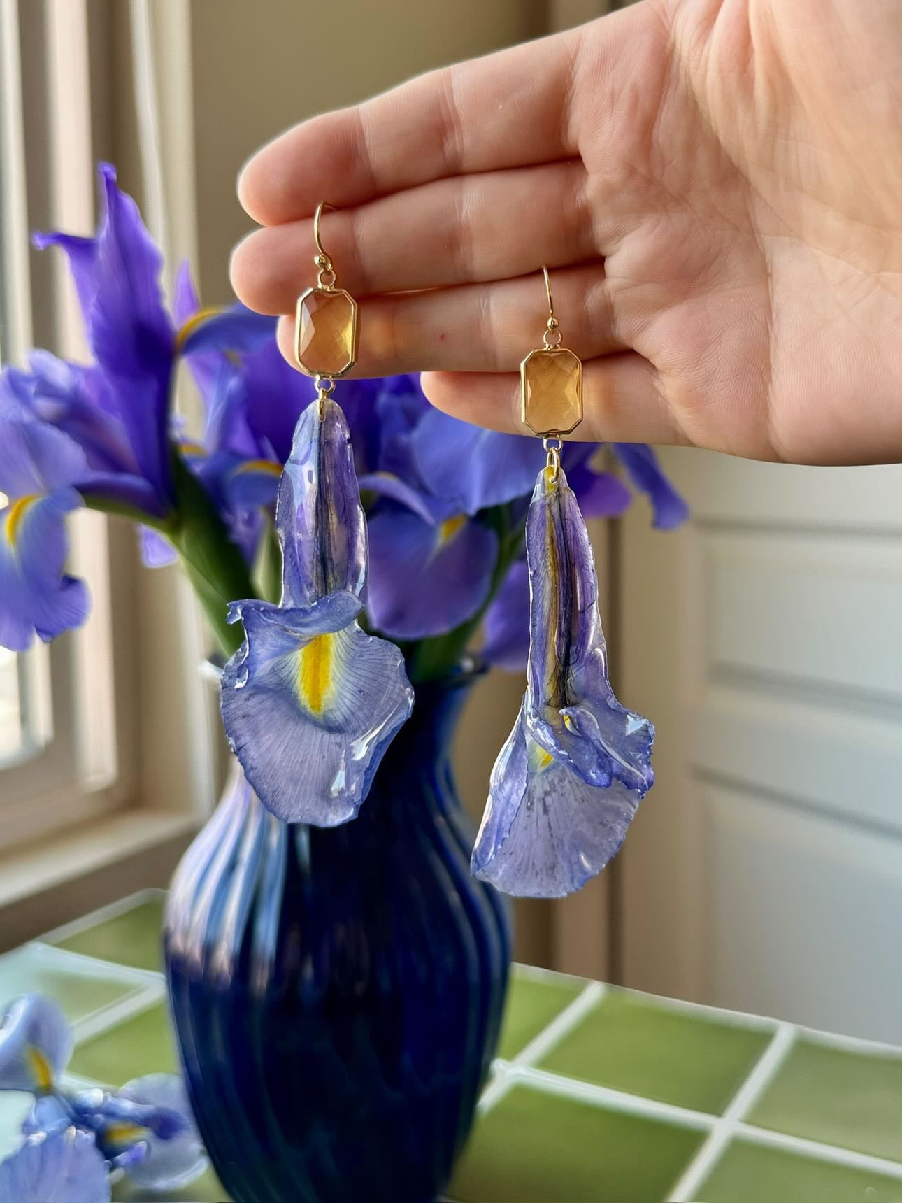 Iris Dangles