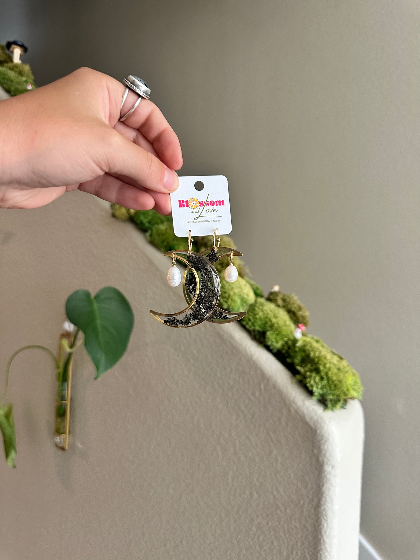 Black Queen Anne’s Lace Moons