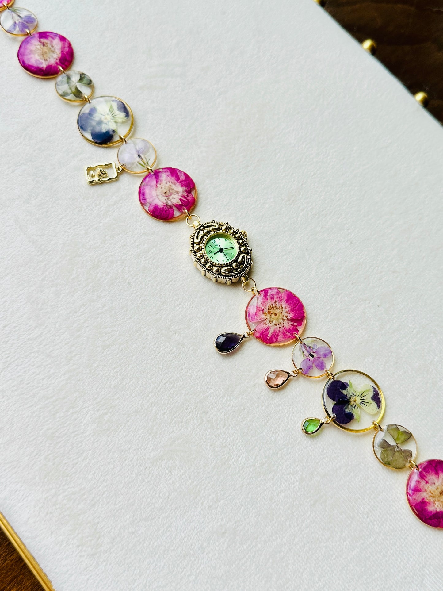 Mixed Wildflower Green Watch Choker