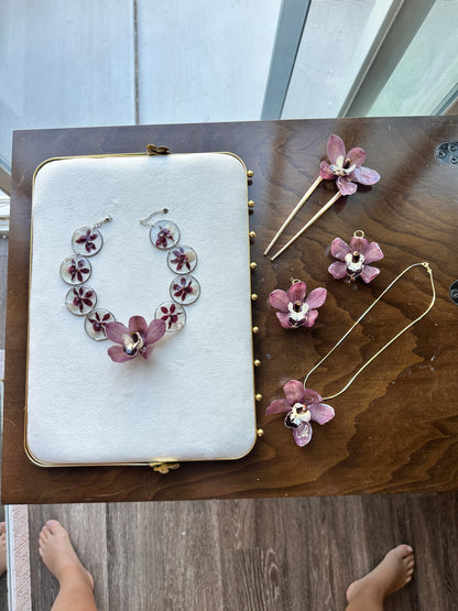 Mini Cymbidium French Pin