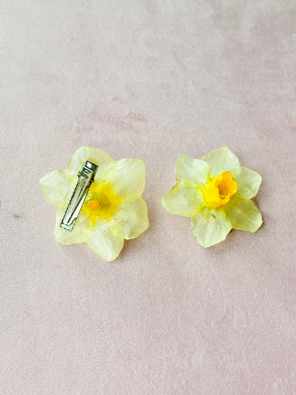 White Daffodil Hair Clip