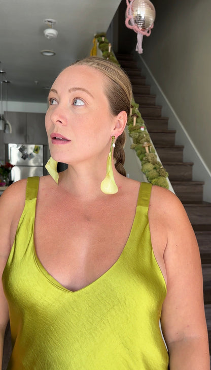Calla Lily Earrings