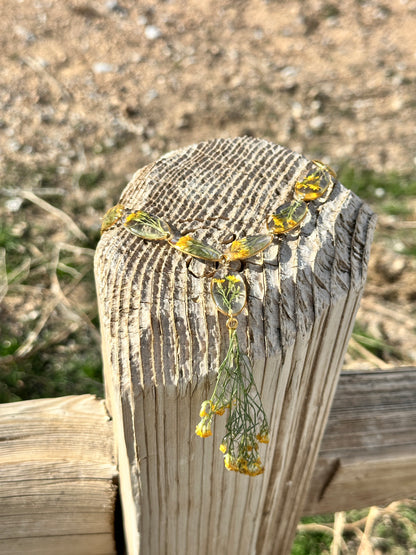 Wild Five Needle Marigold Choker