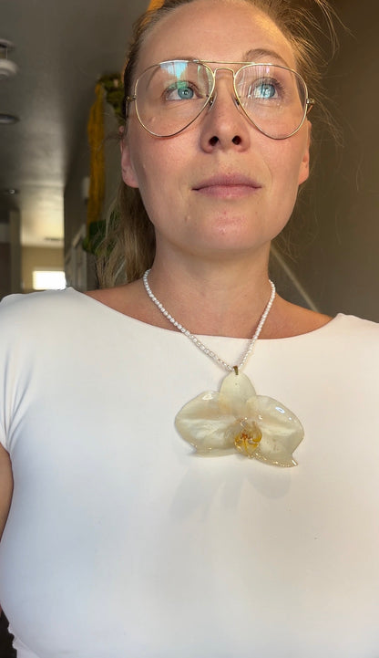 White Orchid Pearl Necklace