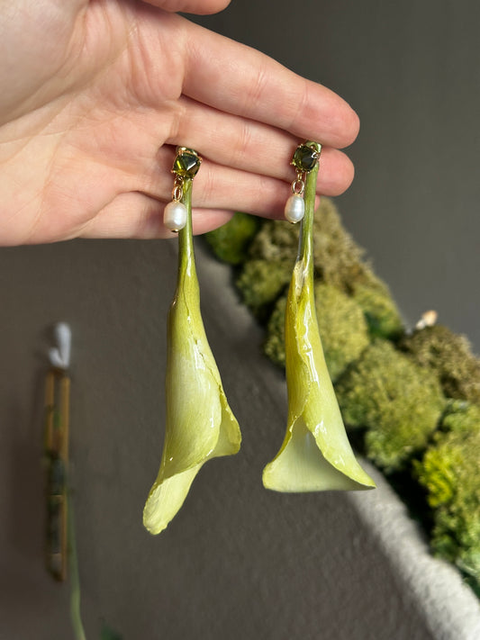 Calla Lily Earrings