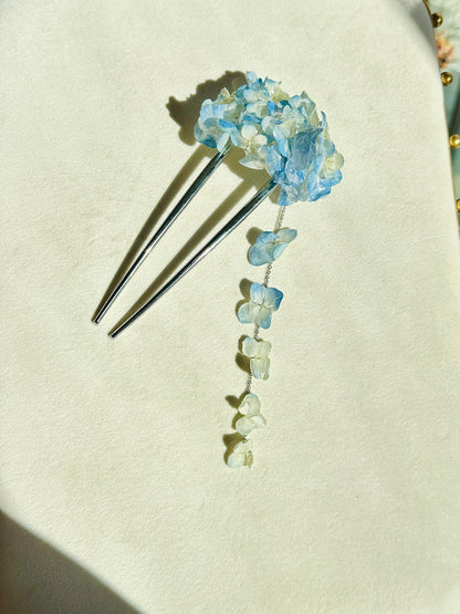 Hydrangea Cloud Hair Pin