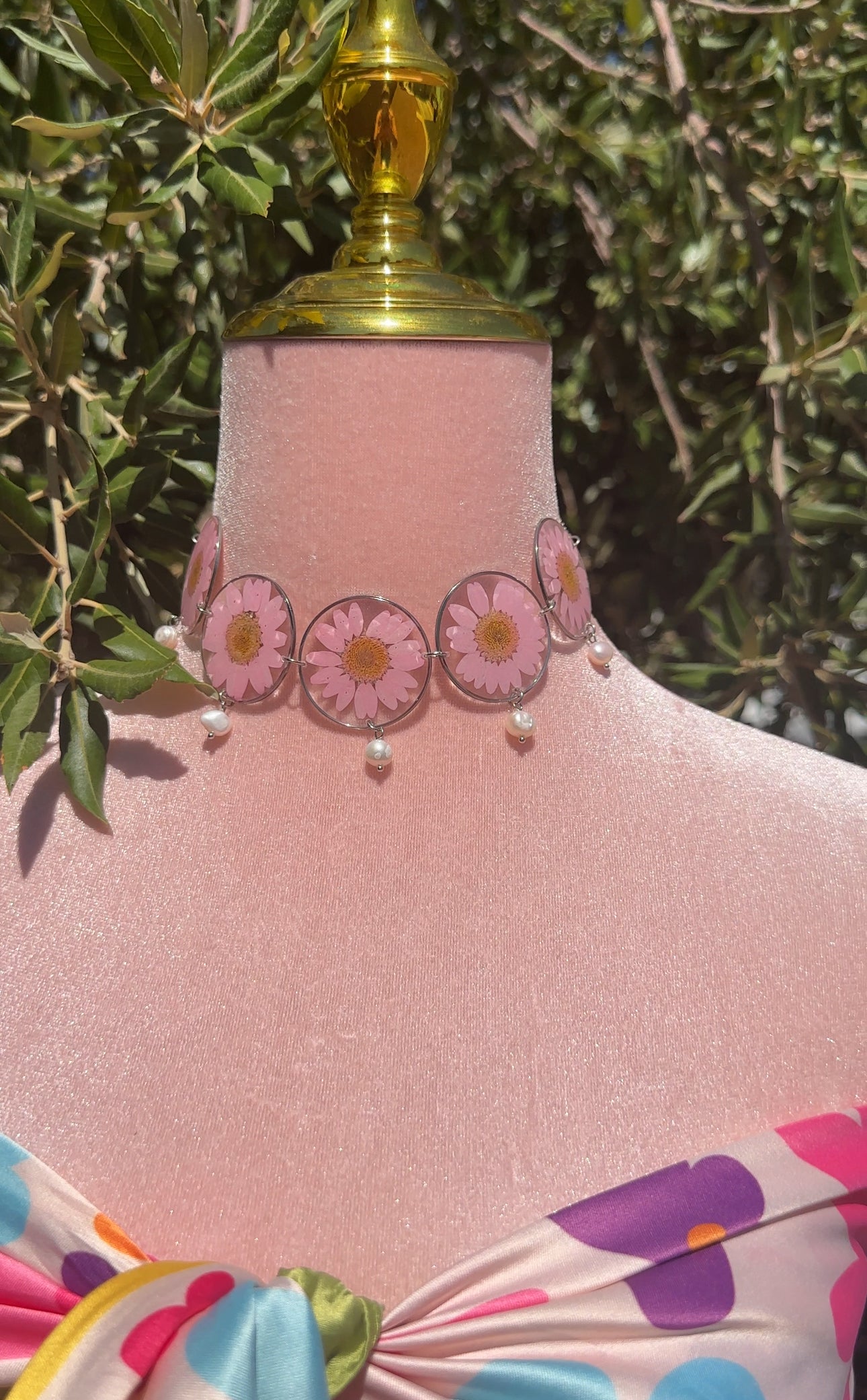 Pink Daisy Pearl Choker