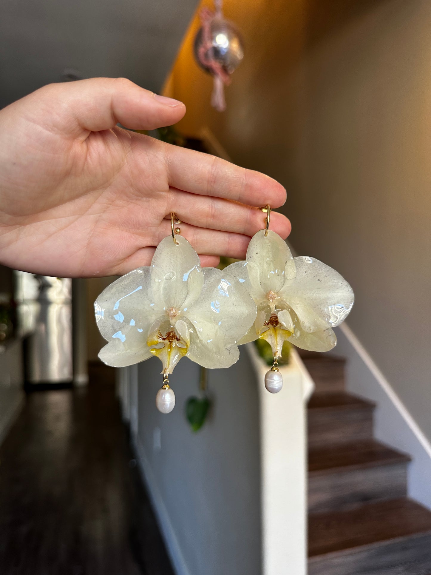 White Orchid Pearl Huggies