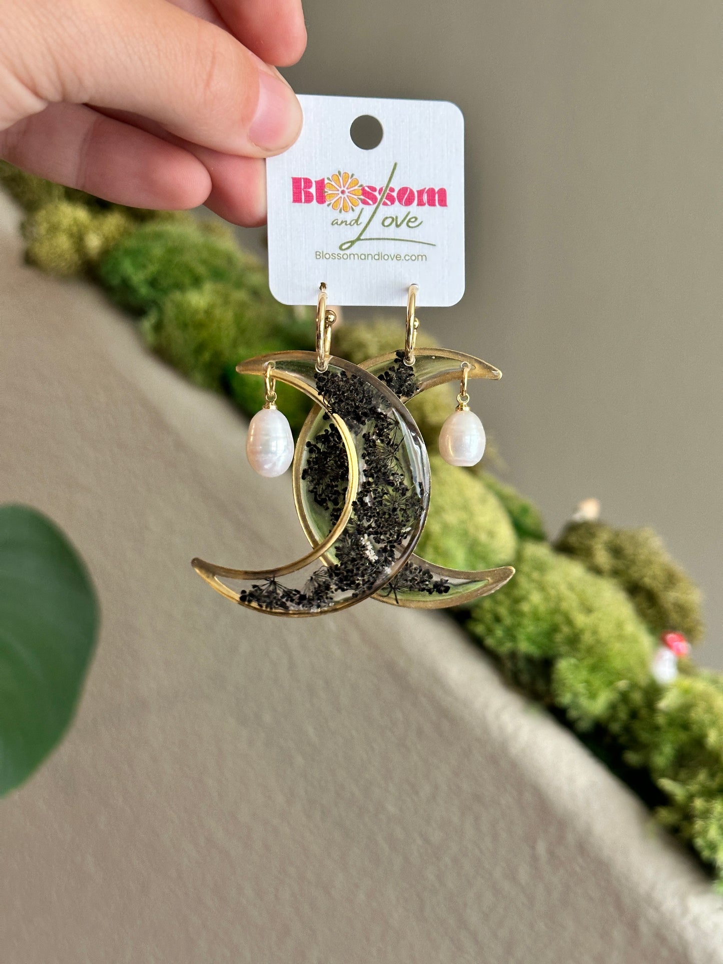 Black Queen Anne’s Lace Moons