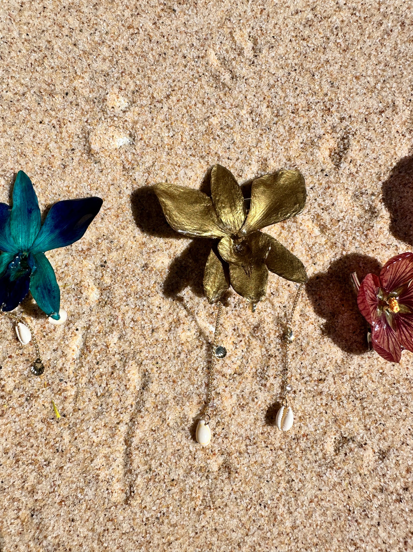 Indigo Orchid Shell Hair Clip