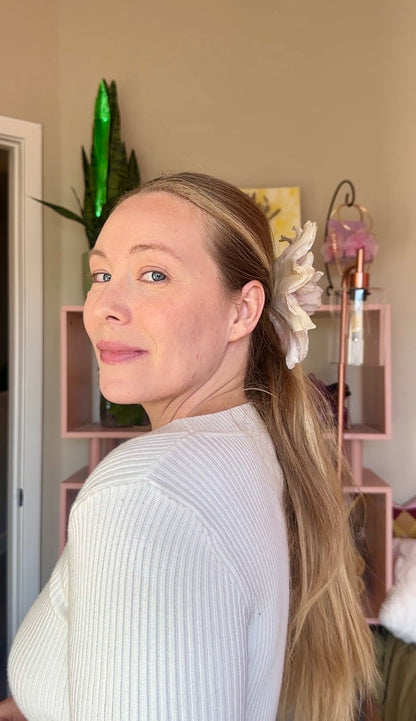 White Lily Hair Stick