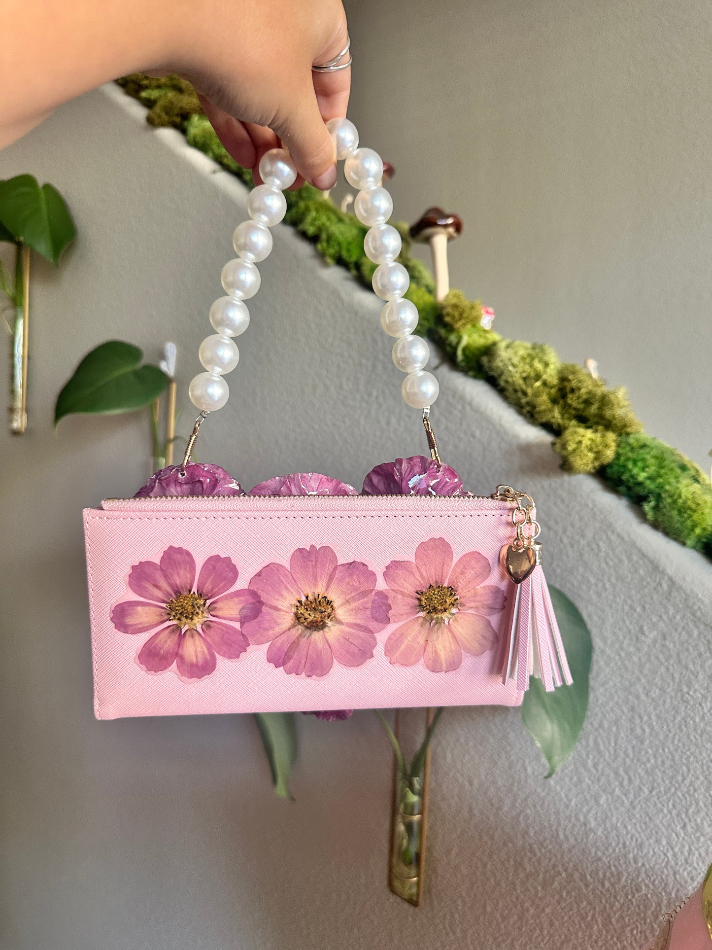 Ranunculus Purse